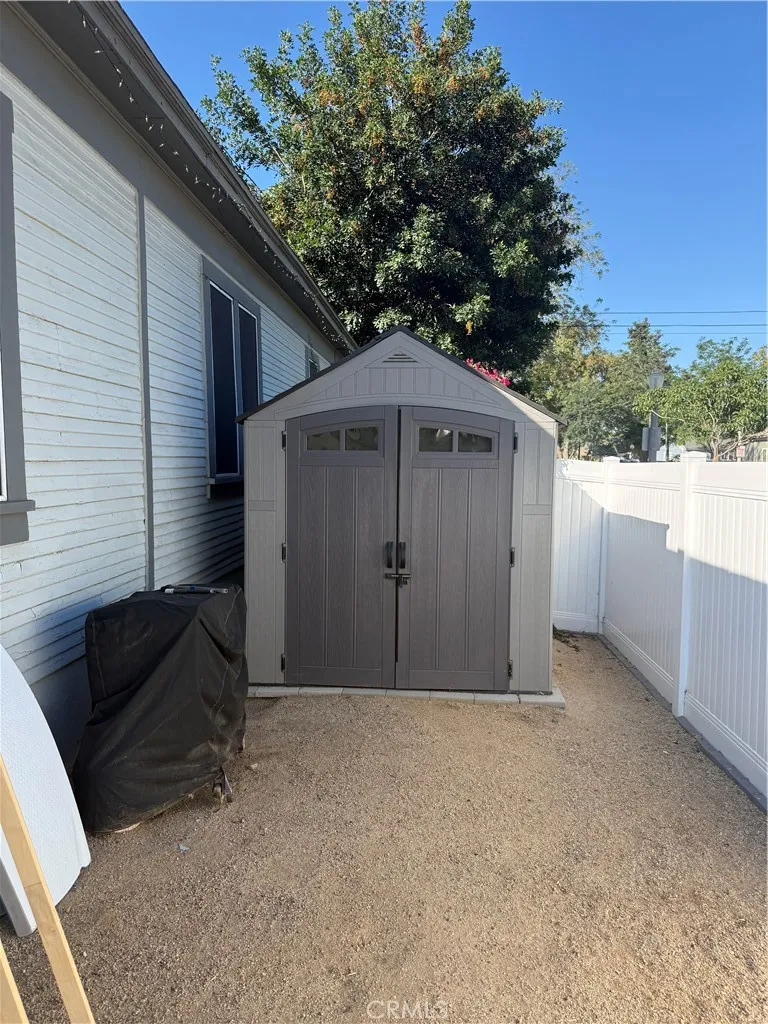 4193 5th Street Riverside, CA 92501