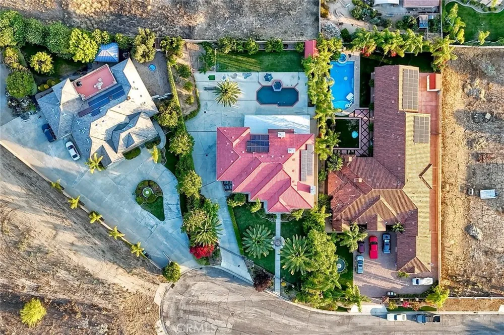 44273 French Circle Hemet, CA 92544