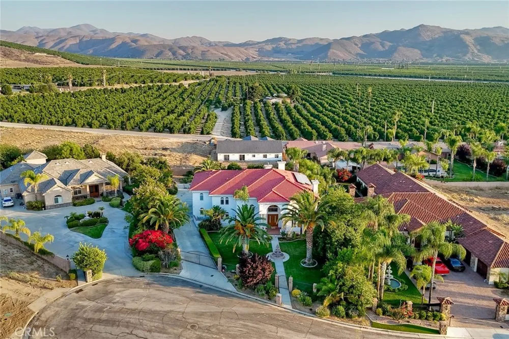 44273 French Circle Hemet, CA 92544
