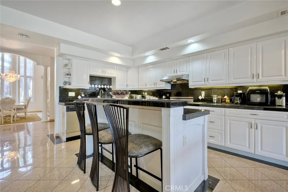 44273 French Circle Hemet, CA 92544