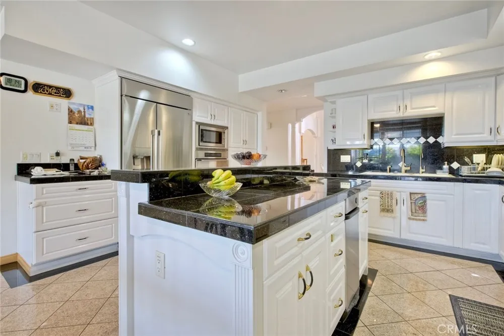44273 French Circle Hemet, CA 92544