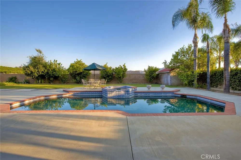 44273 French Circle Hemet, CA 92544