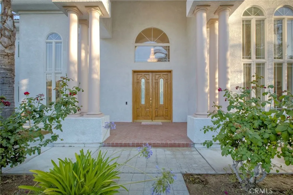 44273 French Circle Hemet, CA 92544