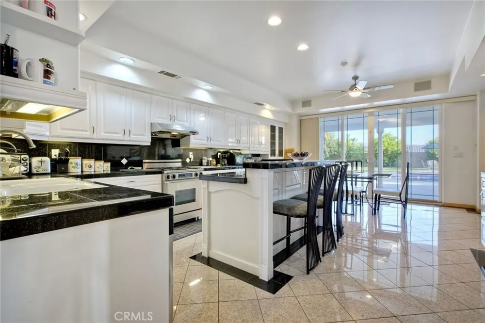 44273 French Circle Hemet, CA 92544