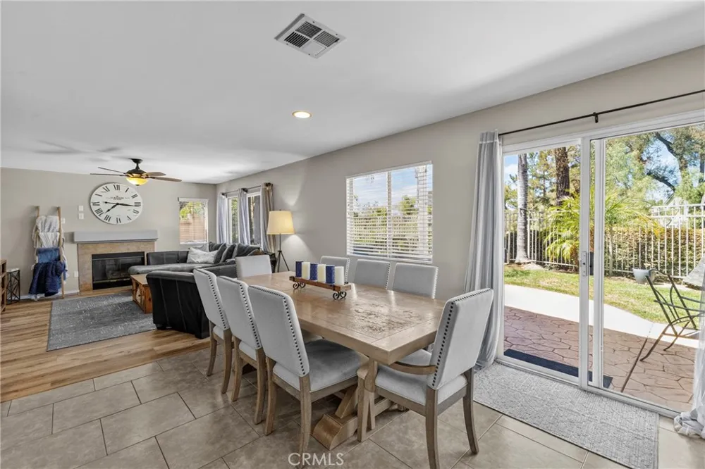 32166 Via Arias Temecula, CA 92592