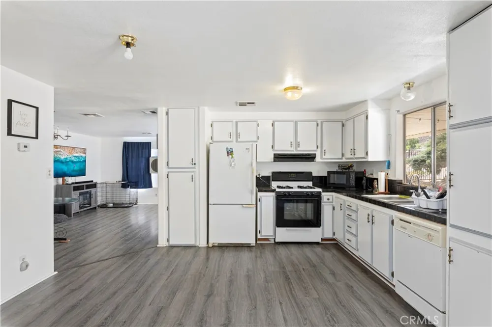 26299 Olson Homeland, CA 92548