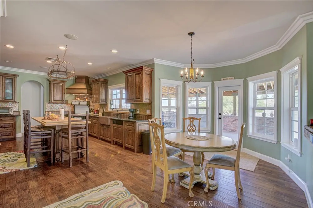 39911 Green Meadow Road Temecula, CA 92592
