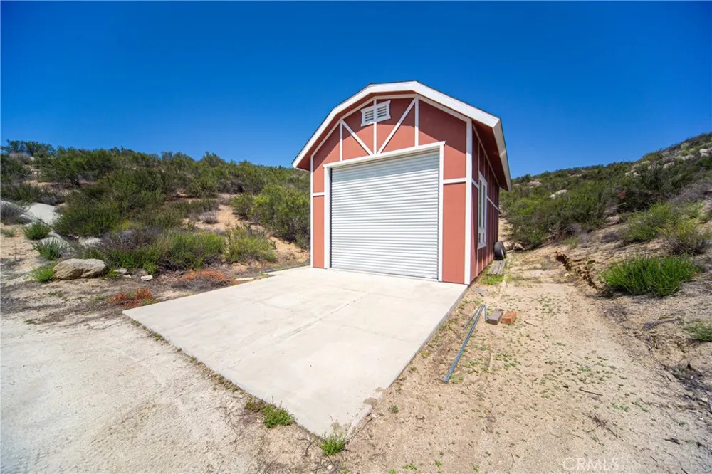 39911 Green Meadow Road Temecula, CA 92592