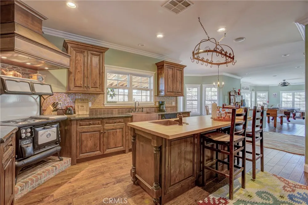 39911 Green Meadow Road Temecula, CA 92592