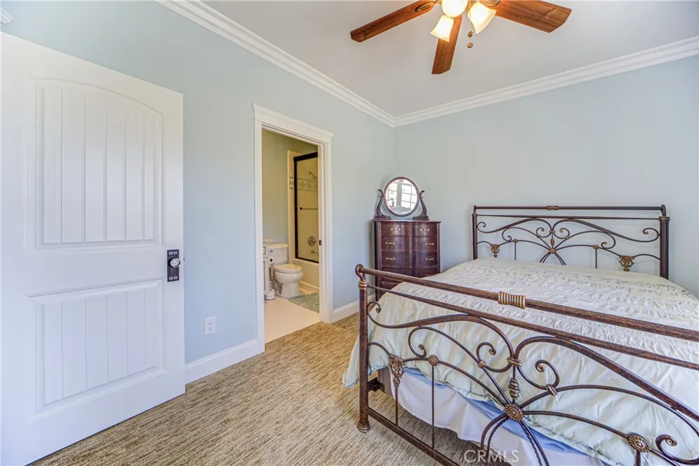 39911 Green Meadow Road Temecula, CA 92592