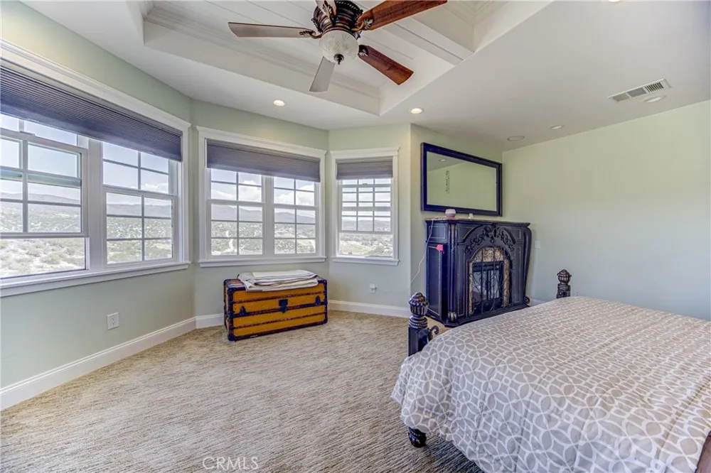 39911 Green Meadow Road Temecula, CA 92592
