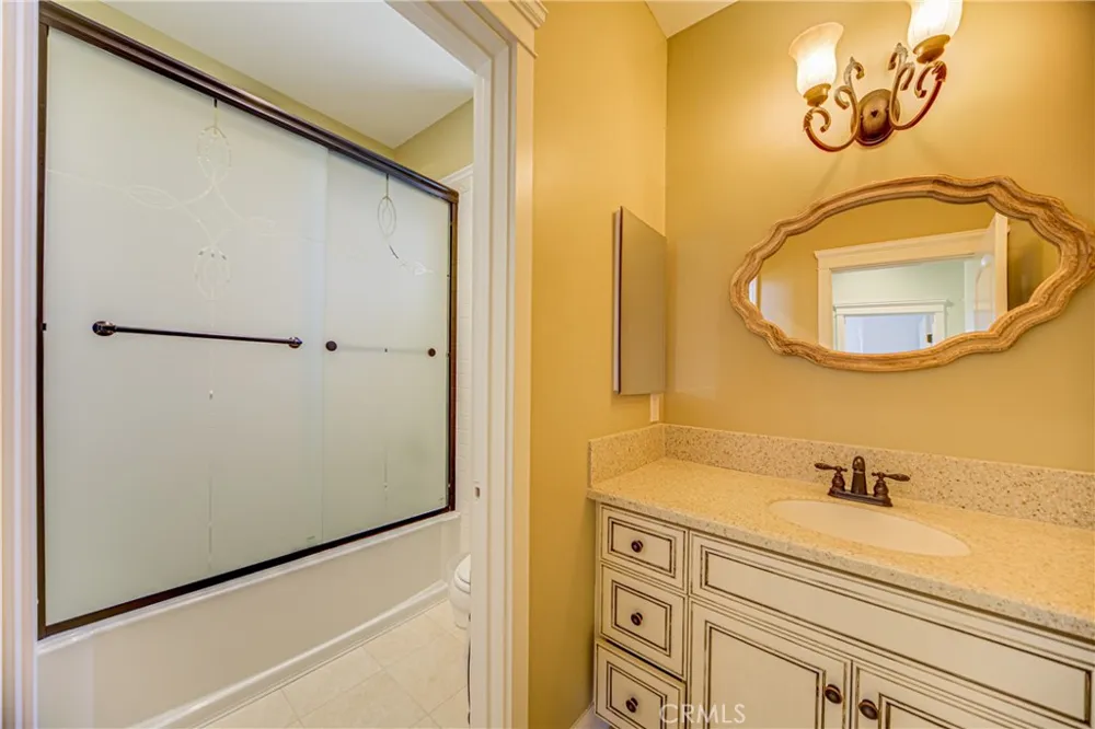 39911 Green Meadow Road Temecula, CA 92592