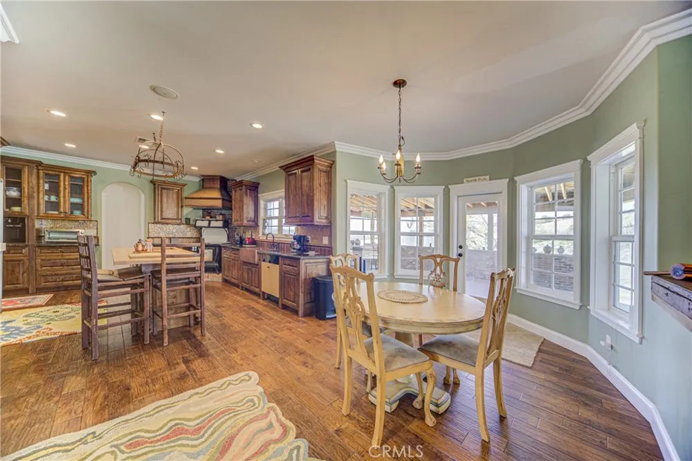 39911 Green Meadow Road Temecula, CA 92592
