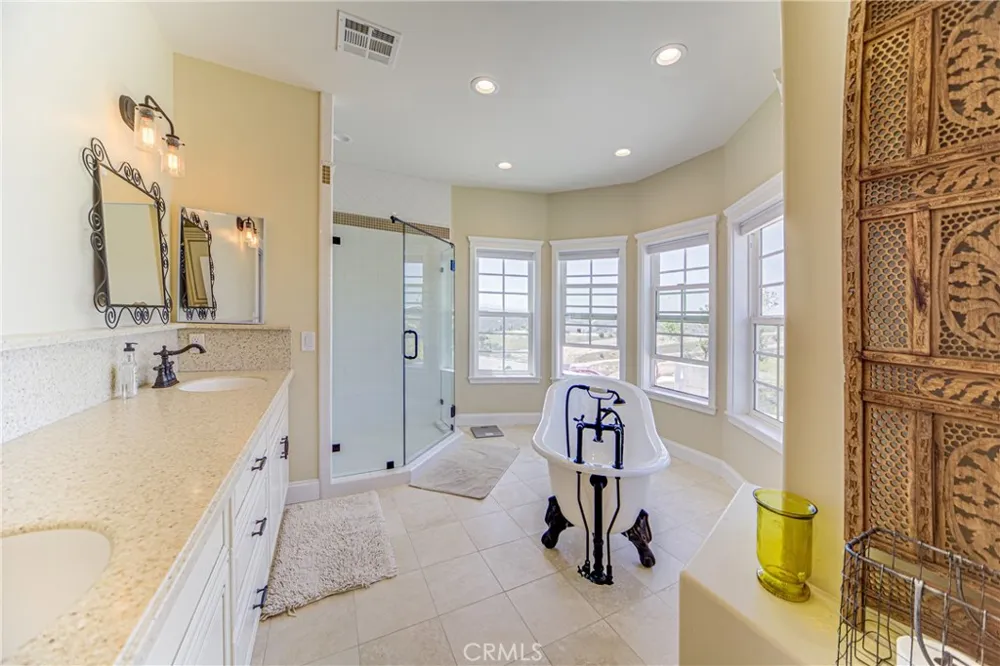 39911 Green Meadow Road Temecula, CA 92592