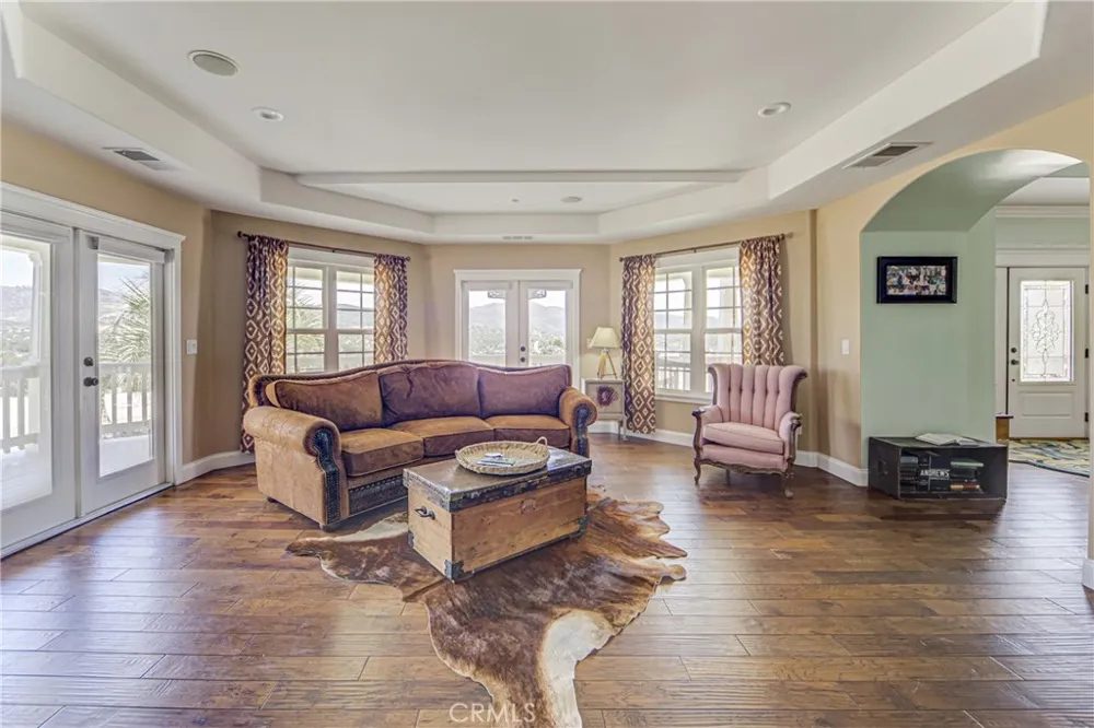39911 Green Meadow Road Temecula, CA 92592