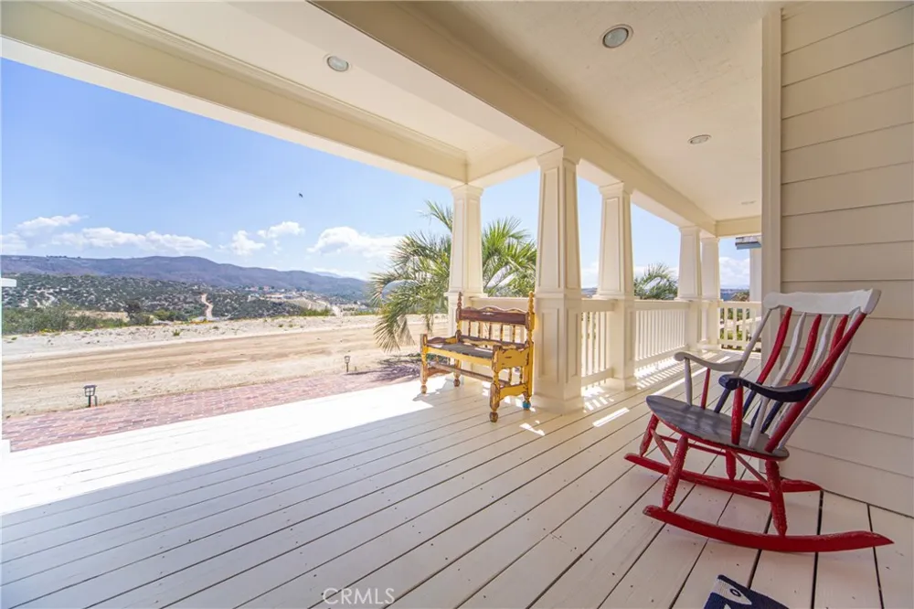 39911 Green Meadow Road Temecula, CA 92592
