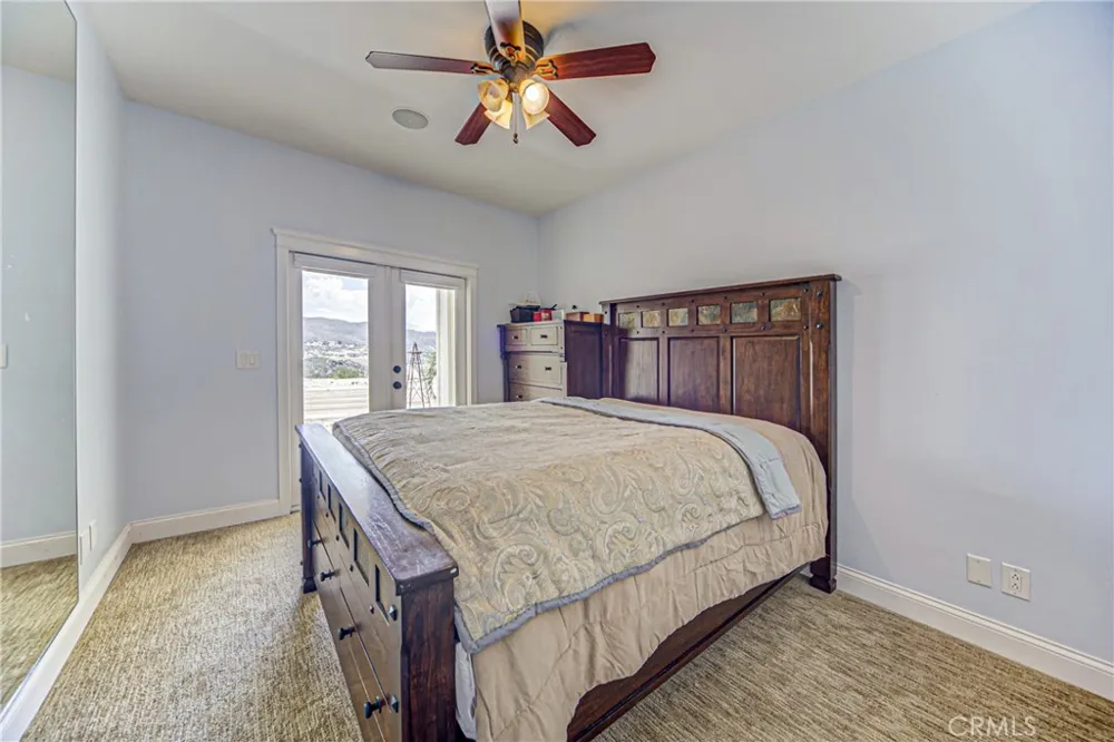 39911 Green Meadow Road Temecula, CA 92592