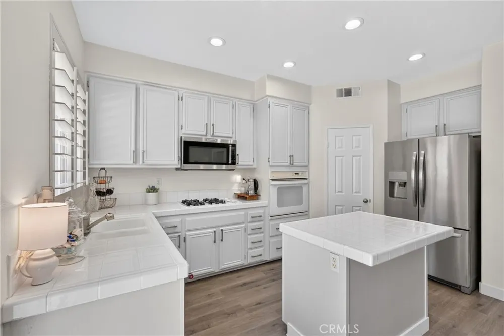 41211 Pine Tree Temecula, CA 92591