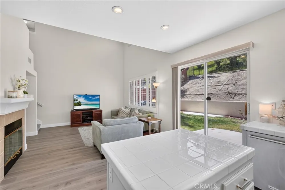 41211 Pine Tree Temecula, CA 92591