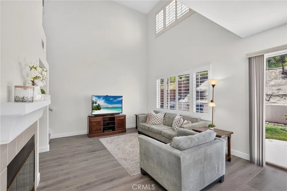 41211 Pine Tree Temecula, CA 92591