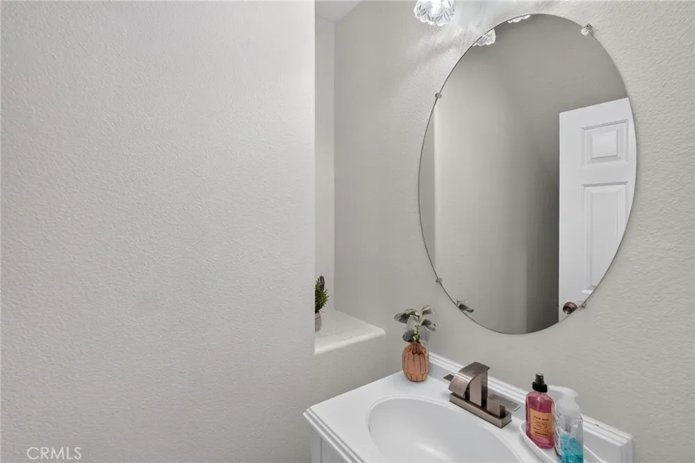 41211 Pine Tree Temecula, CA 92591