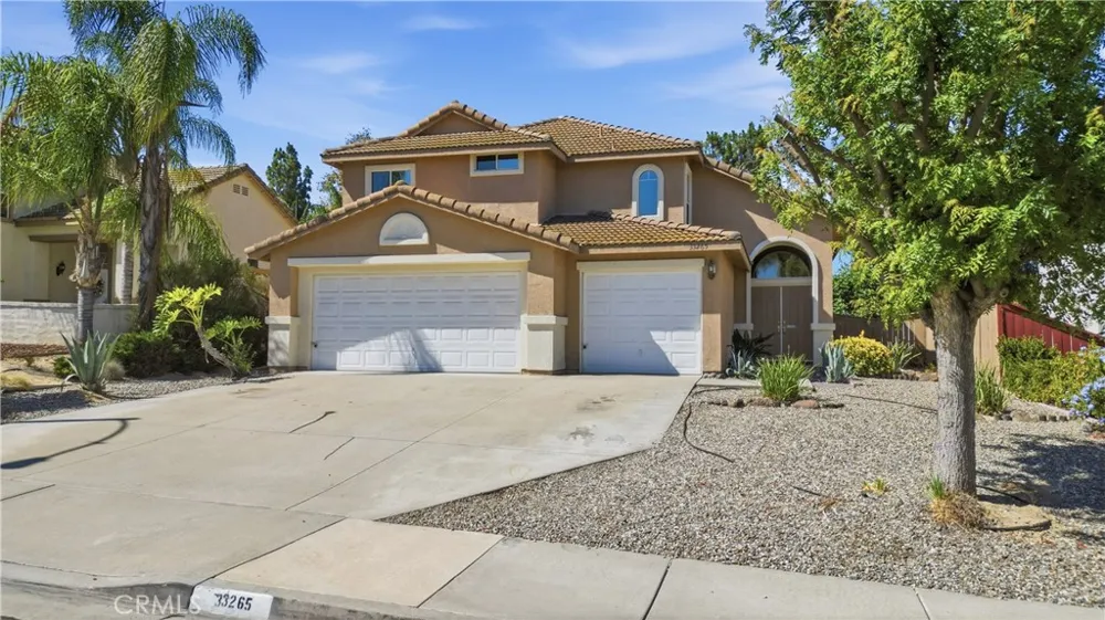33265 Calle Langarica Temecula, CA 92592