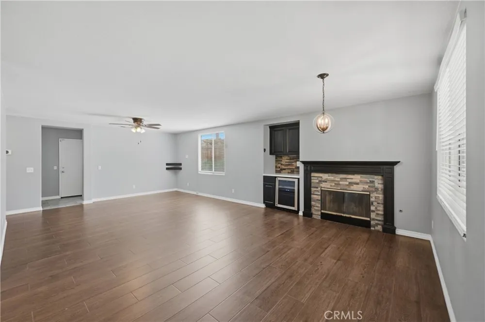 33265 Calle Langarica Temecula, CA 92592