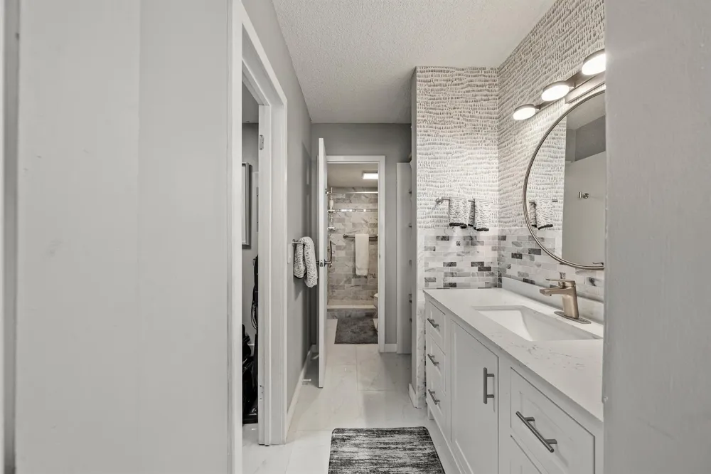 336 Golfview Road #614 North Palm Beach, FL 33408