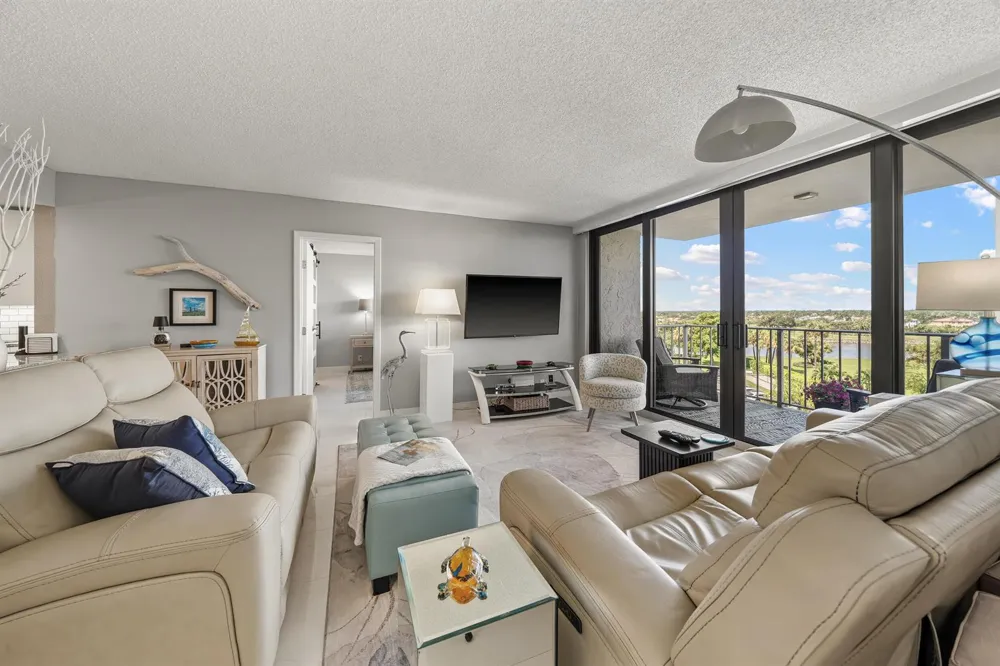336 Golfview Road #614 North Palm Beach, FL 33408