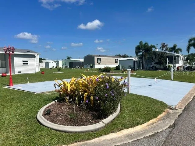 267 DOLPHIN PKWY Punta Gorda, FL 33950