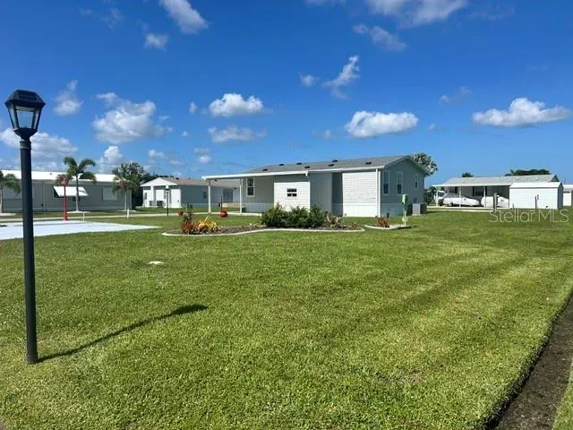 267 DOLPHIN PKWY Punta Gorda, FL 33950