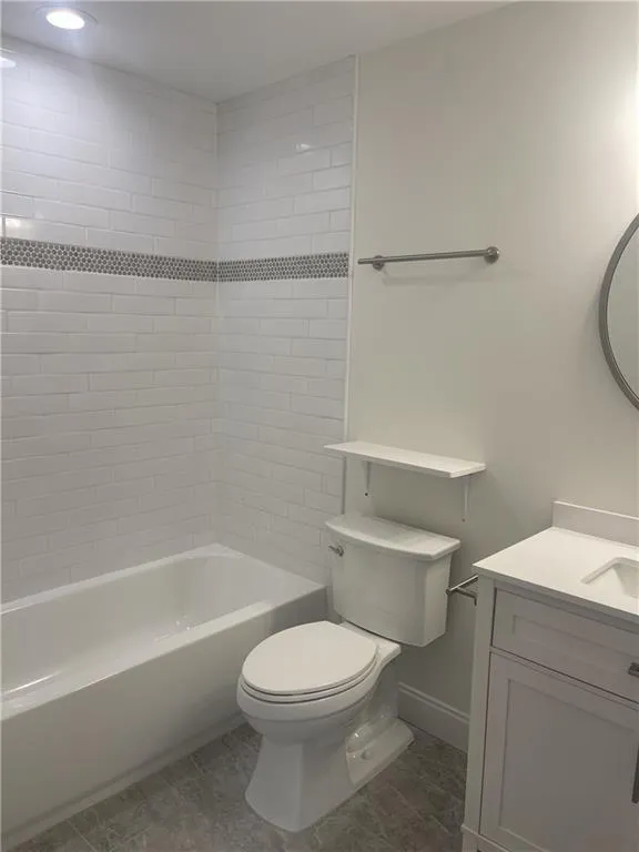 4034 Oak glenn Drive Duluth, GA 30096