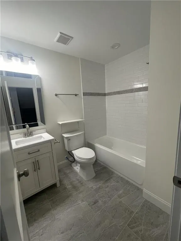4034 Oak glenn Drive Duluth, GA 30096