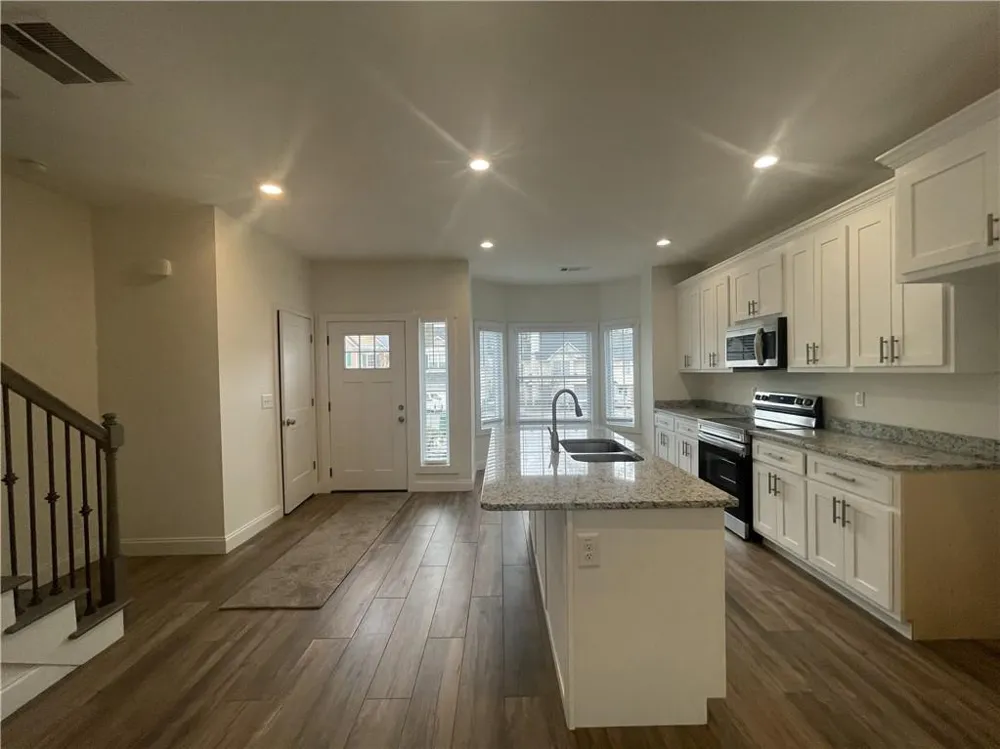 4034 Oak glenn Drive Duluth, GA 30096