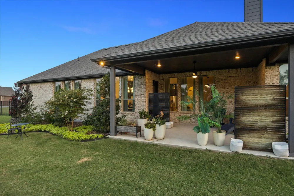 330 Waterview Drive Gunter, TX 75058