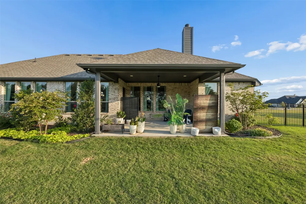 330 Waterview Drive Gunter, TX 75058