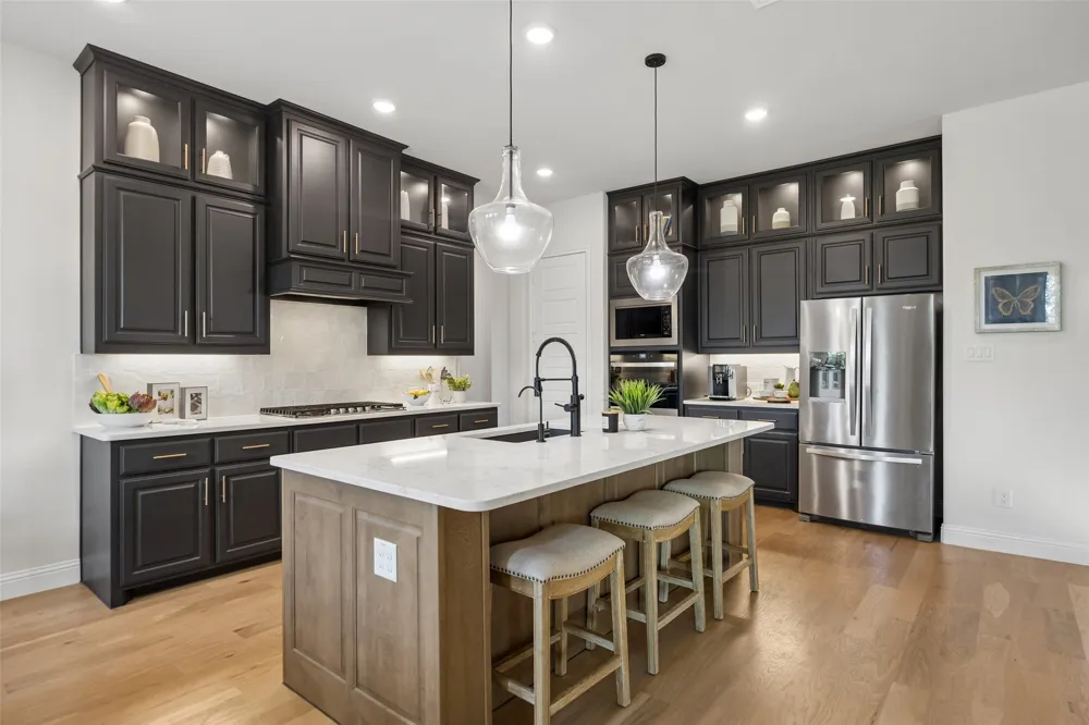 330 Waterview Drive Gunter, TX 75058