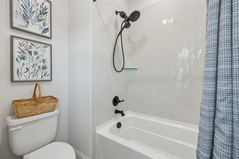 330 Waterview Drive Gunter, TX 75058