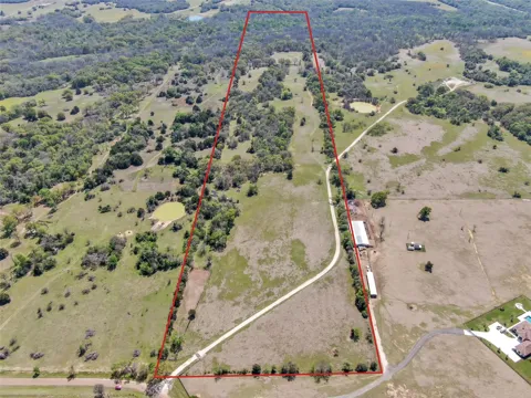 1111 S Hickory Loop