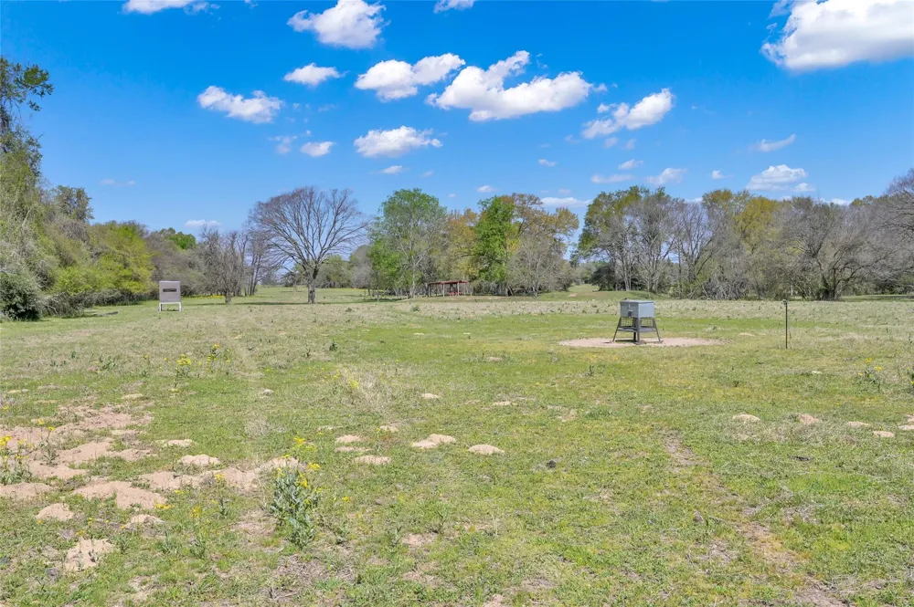 1111 S Hickory Loop Calvert, TX 77837