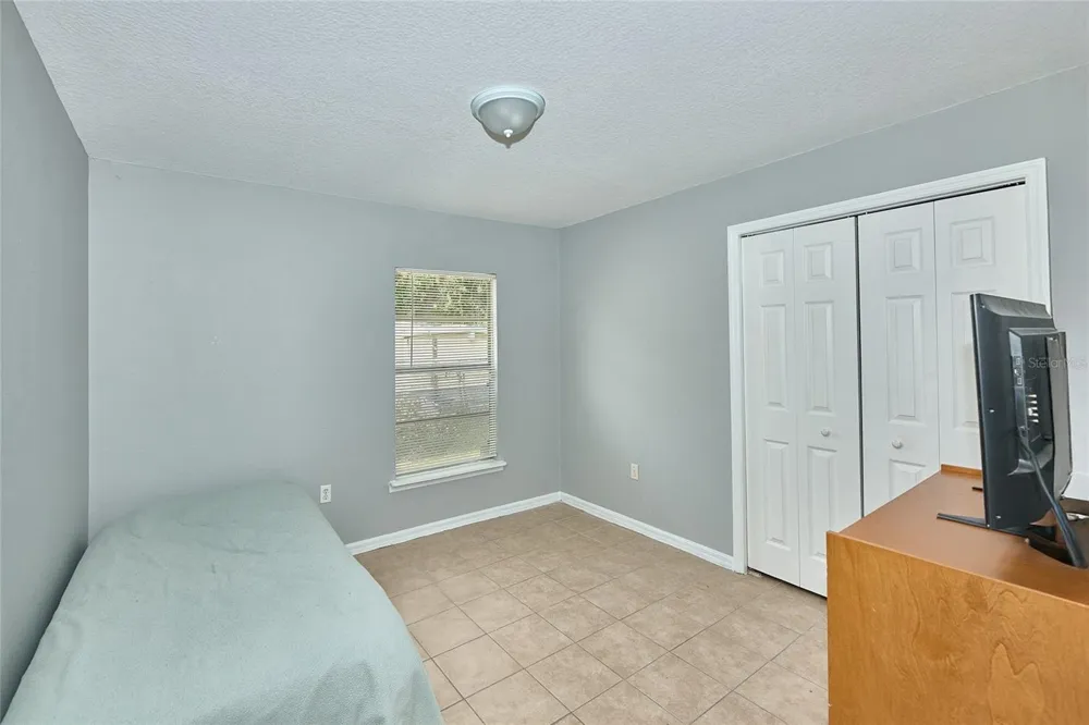 212 13TH AVENUE W Bradenton, FL 34205