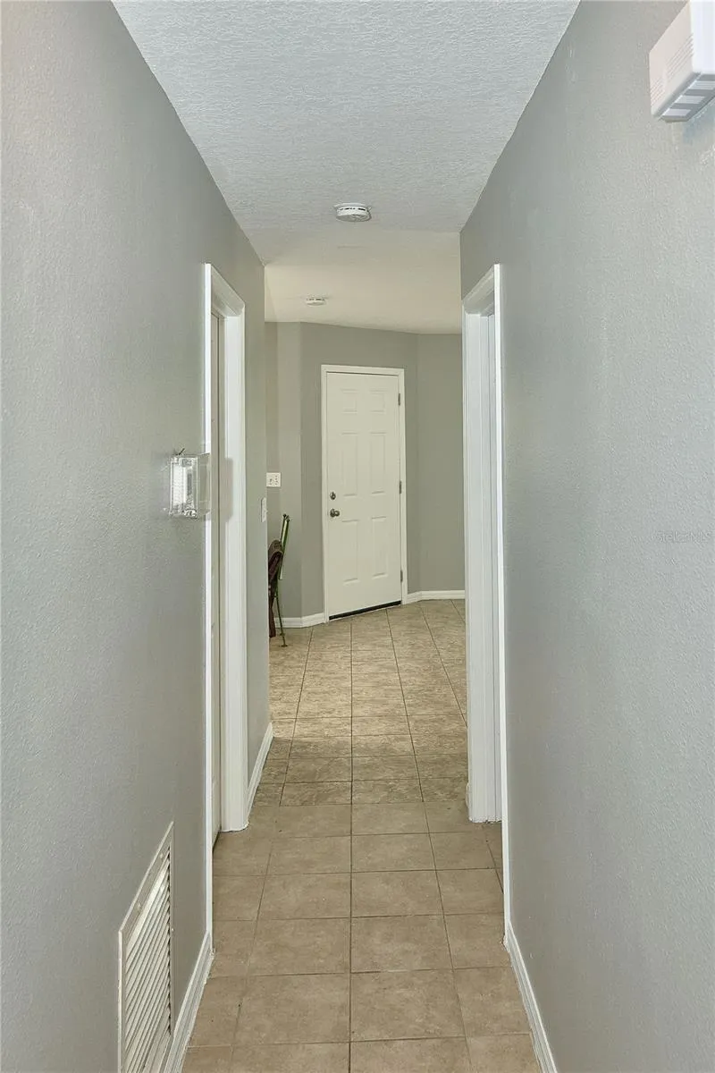 212 13TH AVENUE W Bradenton, FL 34205