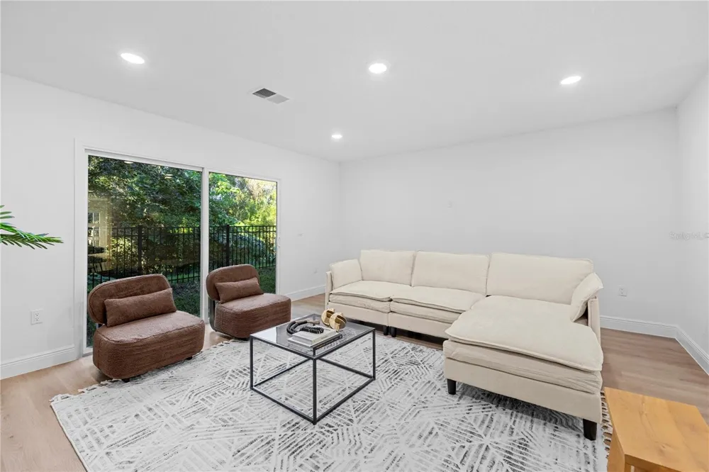 711 CLEMSON DRIVE Altamonte Springs, FL 32714
