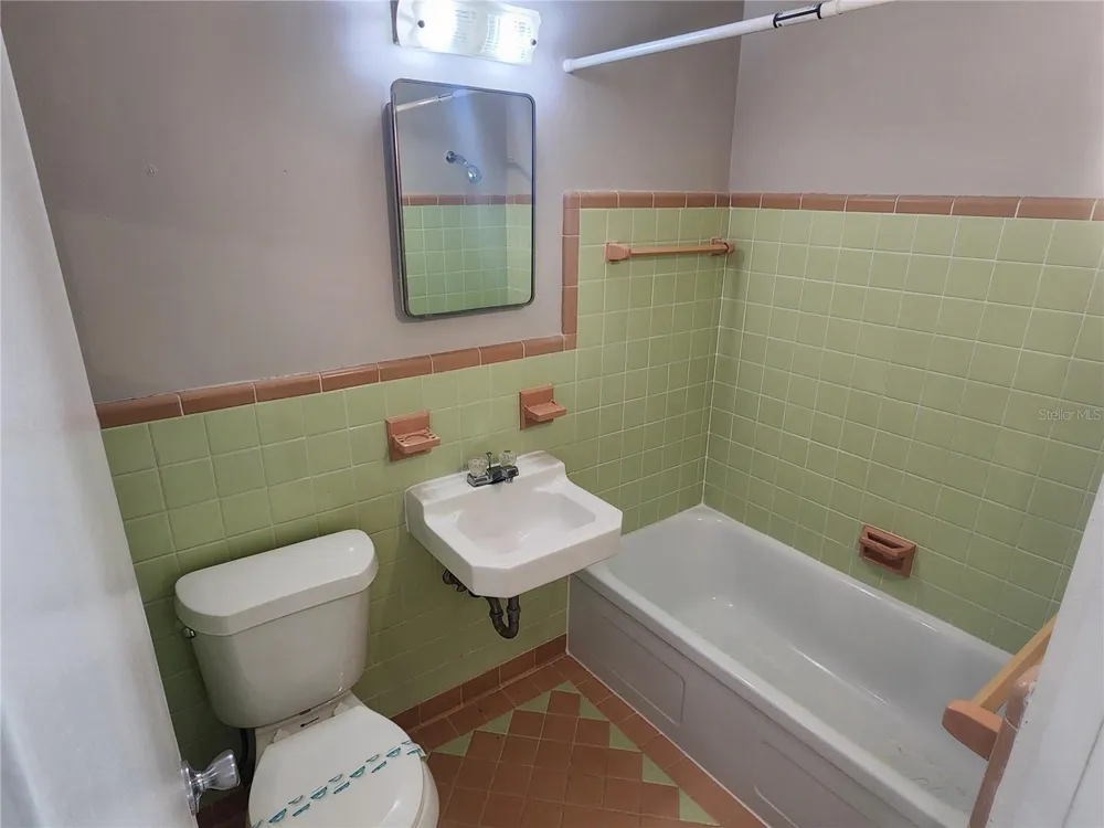 487 1ST STREET S #205 St Petersburg, FL 33701