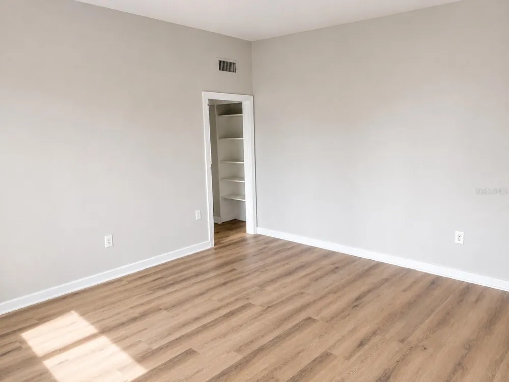 714 GOVERNORS AVENUE Orlando, FL 32808