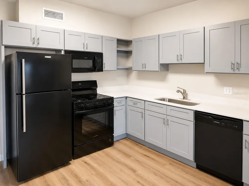 714 GOVERNORS AVENUE Orlando, FL 32808