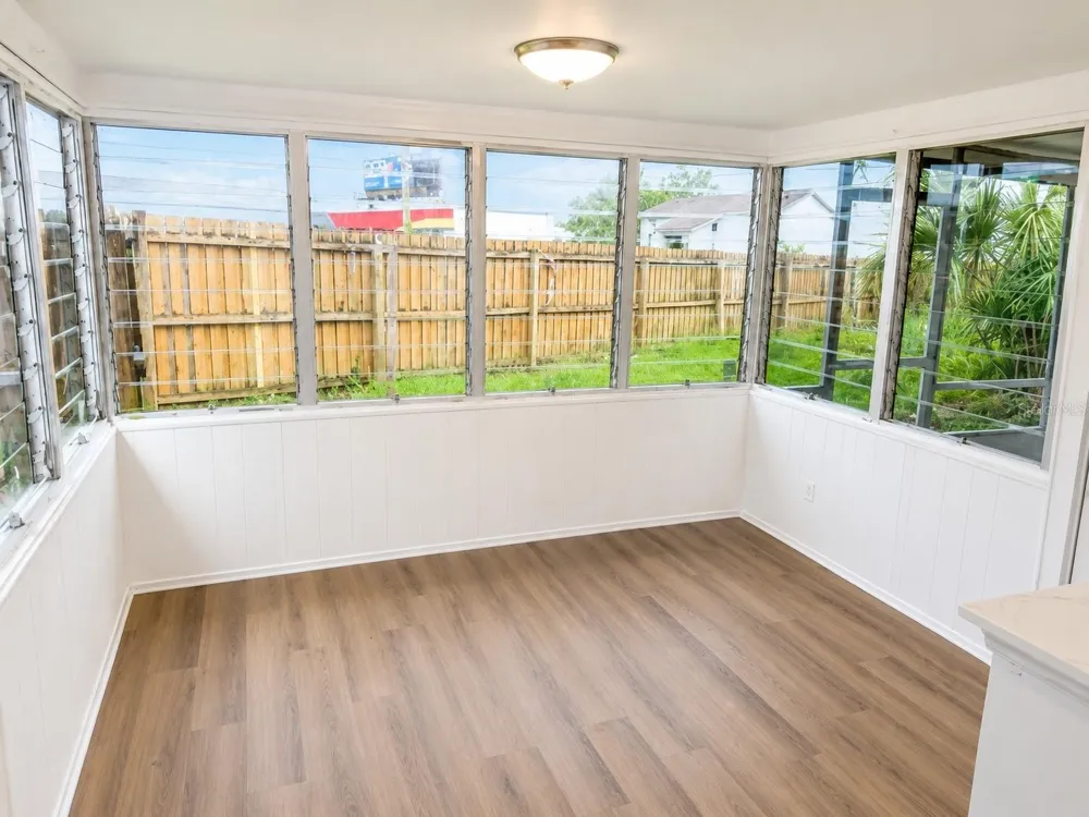 714 GOVERNORS AVENUE Orlando, FL 32808