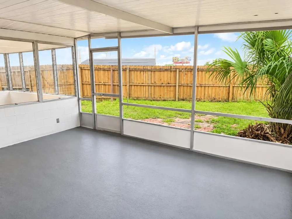 714 GOVERNORS AVENUE Orlando, FL 32808