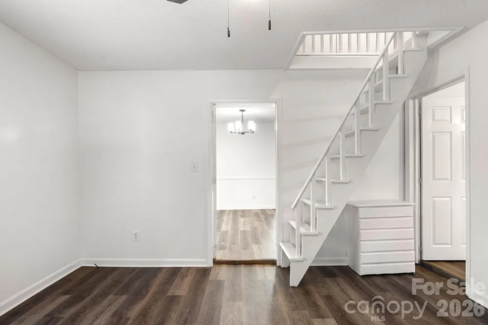 609 S Oak Street Gastonia, NC 28054