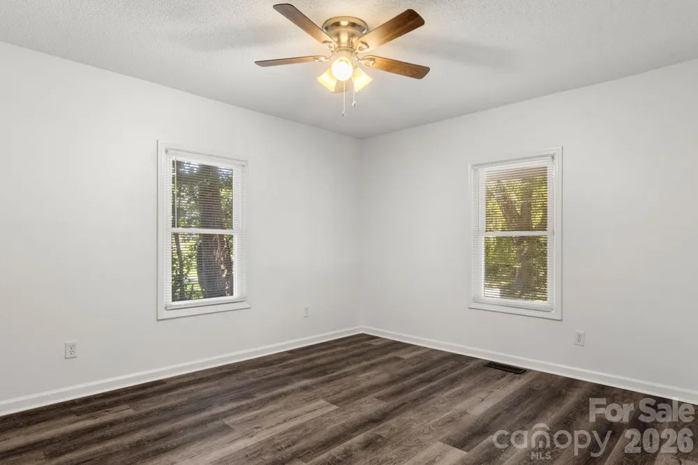 609 S Oak Street Gastonia, NC 28054
